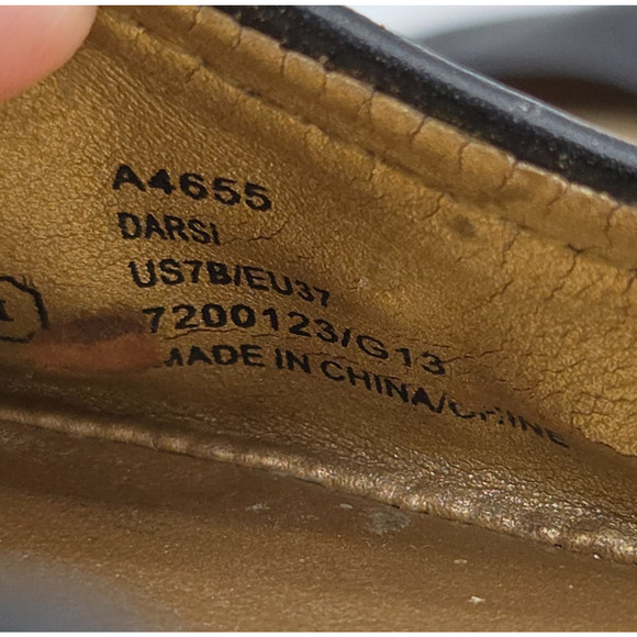 Coach Darsi Black Leather Ballet Flat Size 7 Cap Toe Patent Gold Detail - Picture 8 of 8